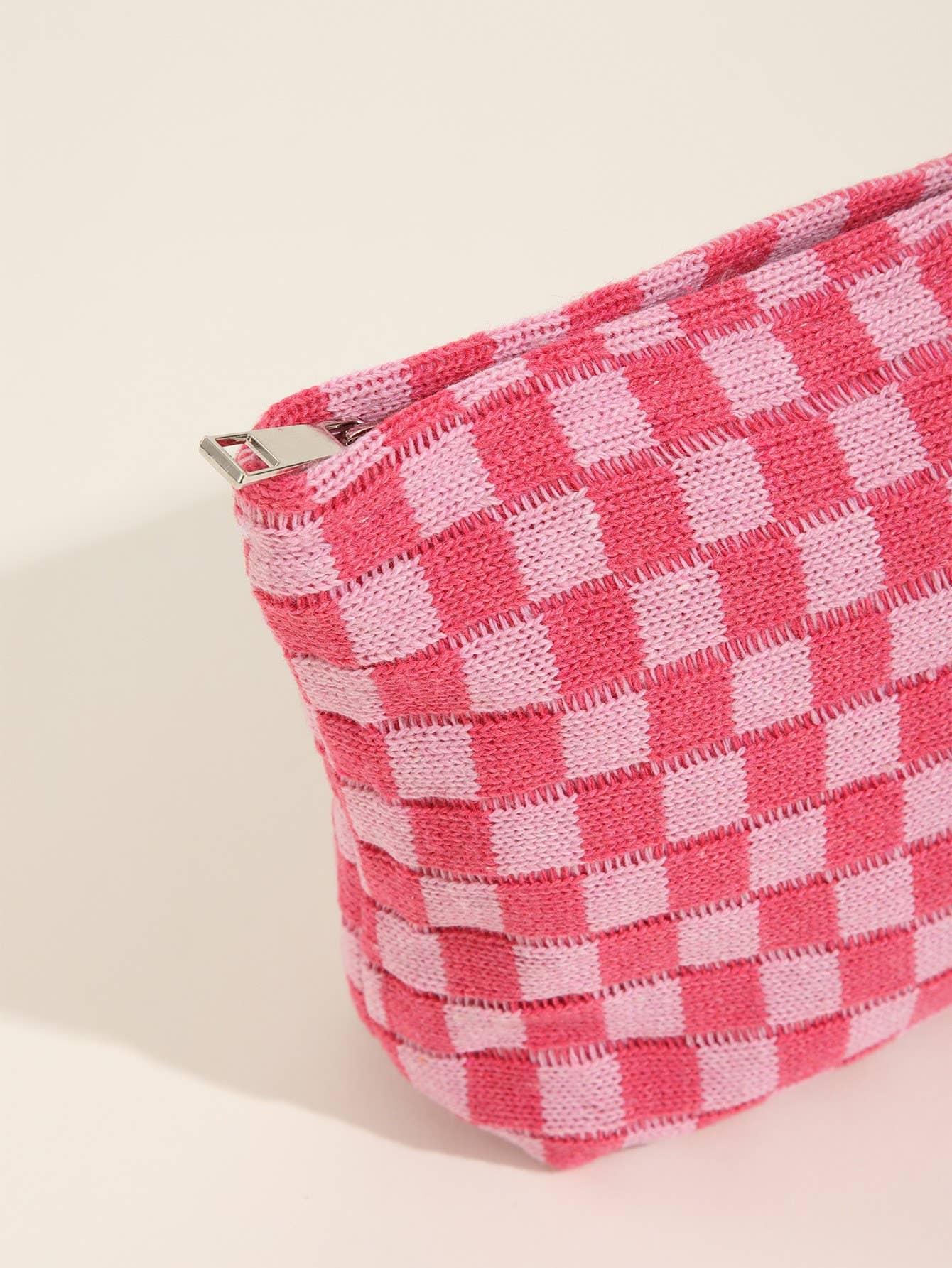 TRAVEL CHECKER MAKEUP COSMETIC POUCH BAG | 40P528: HOT PINK