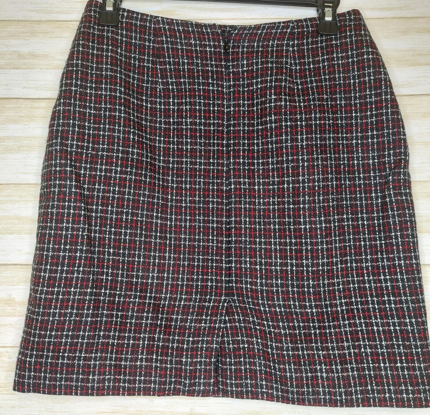 Casual Corner Annex Petites Skirt Size 6 Black/Red Plaid