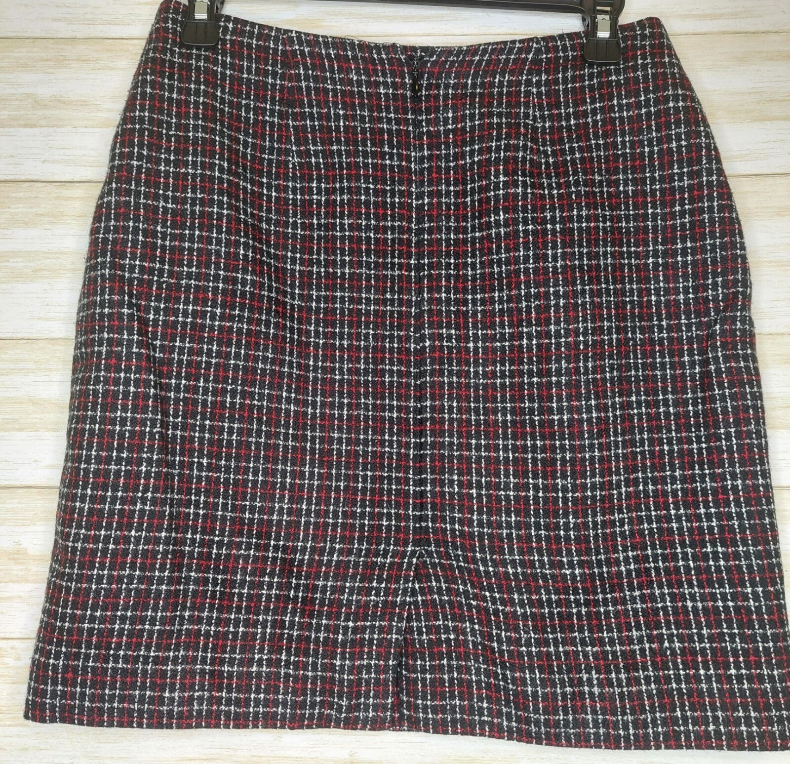 Casual Corner Annex Petites Skirt Size 6 Black/Red Plaid