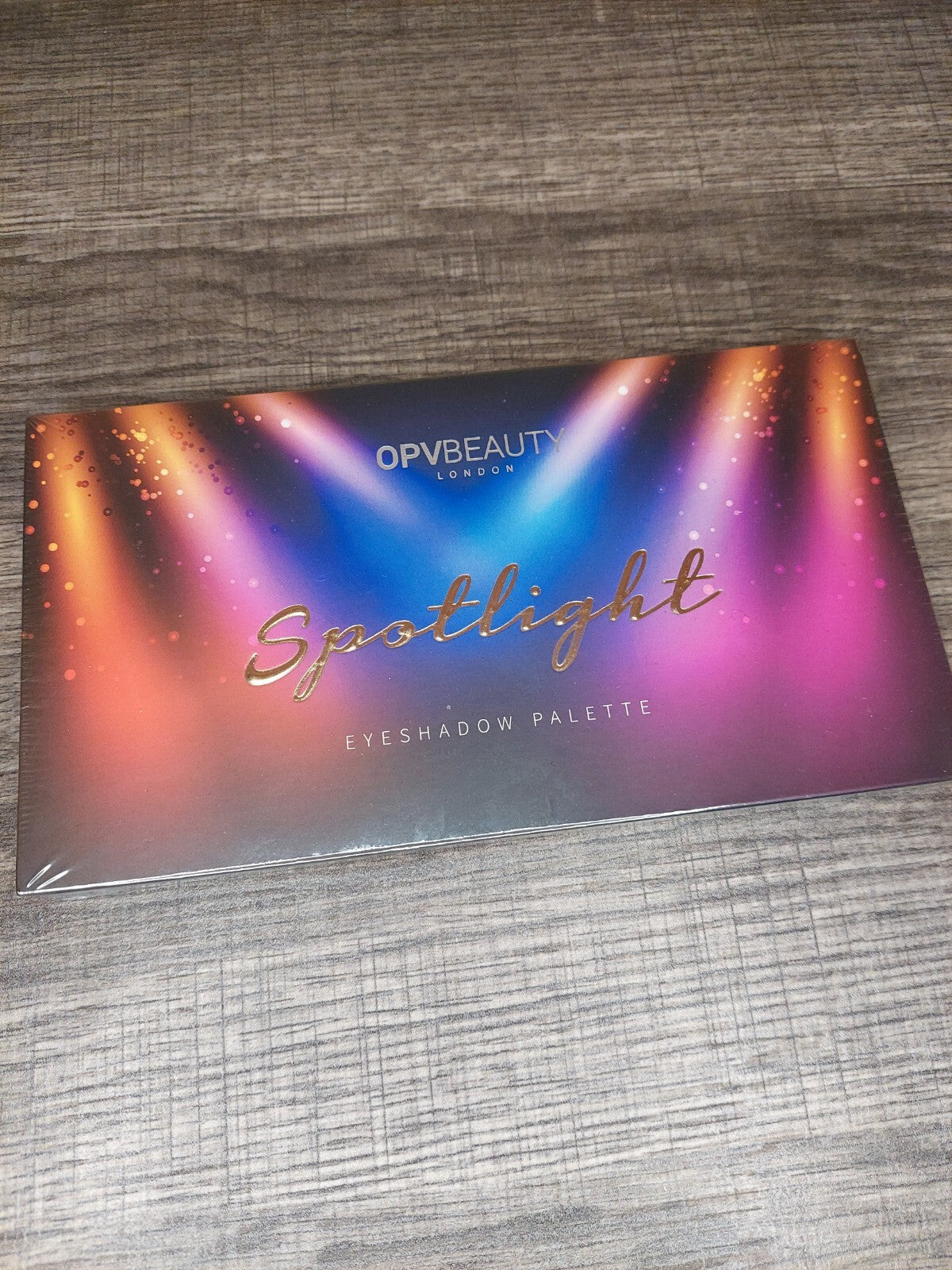 OPV BEAUTY SPOTLIGHT Eyeshadow Palette Full Size 18 Shades Sealed  NIB