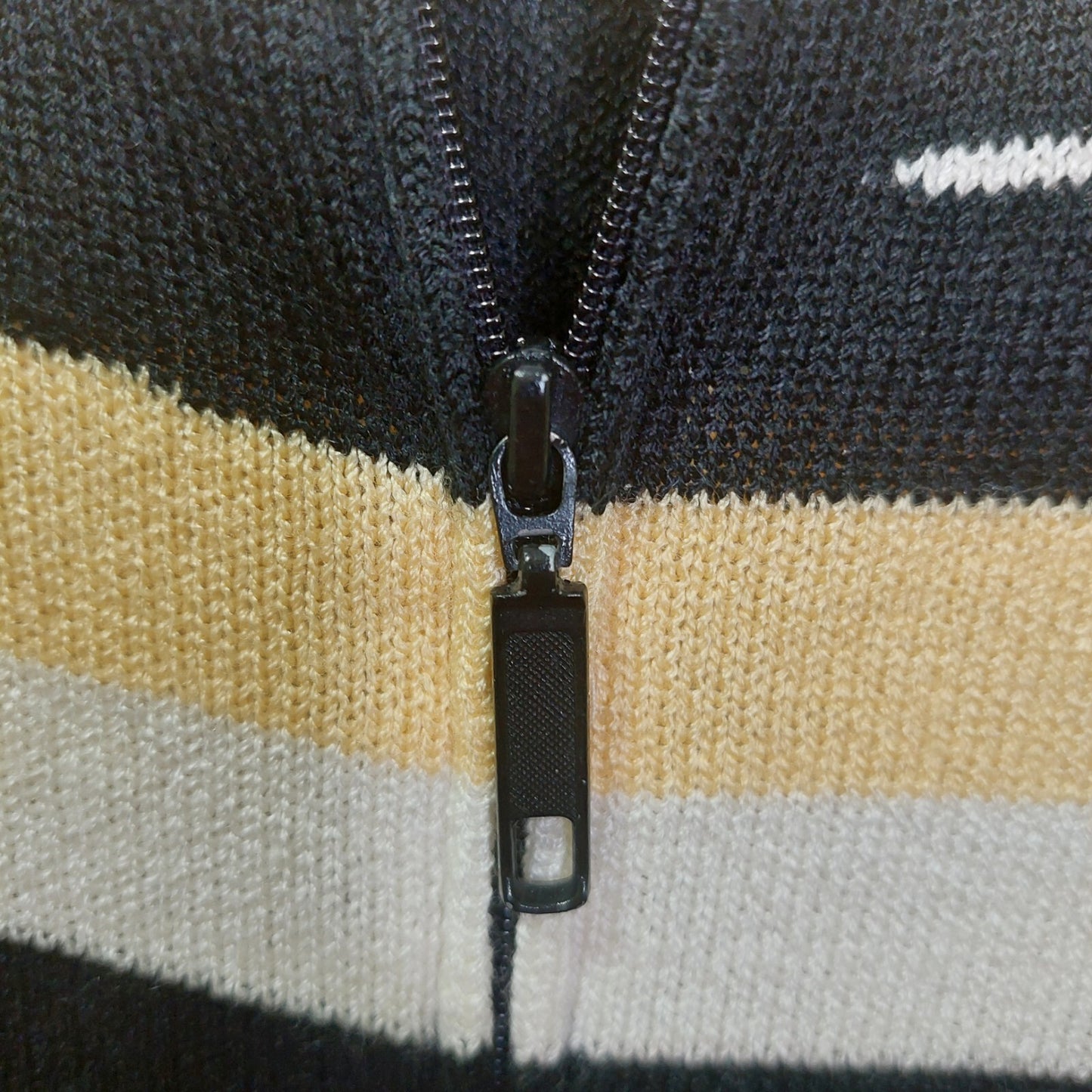 Vintage San Remo by Laura Knits Yellow/Black Stripe 2 Piece Set USA Made Pads