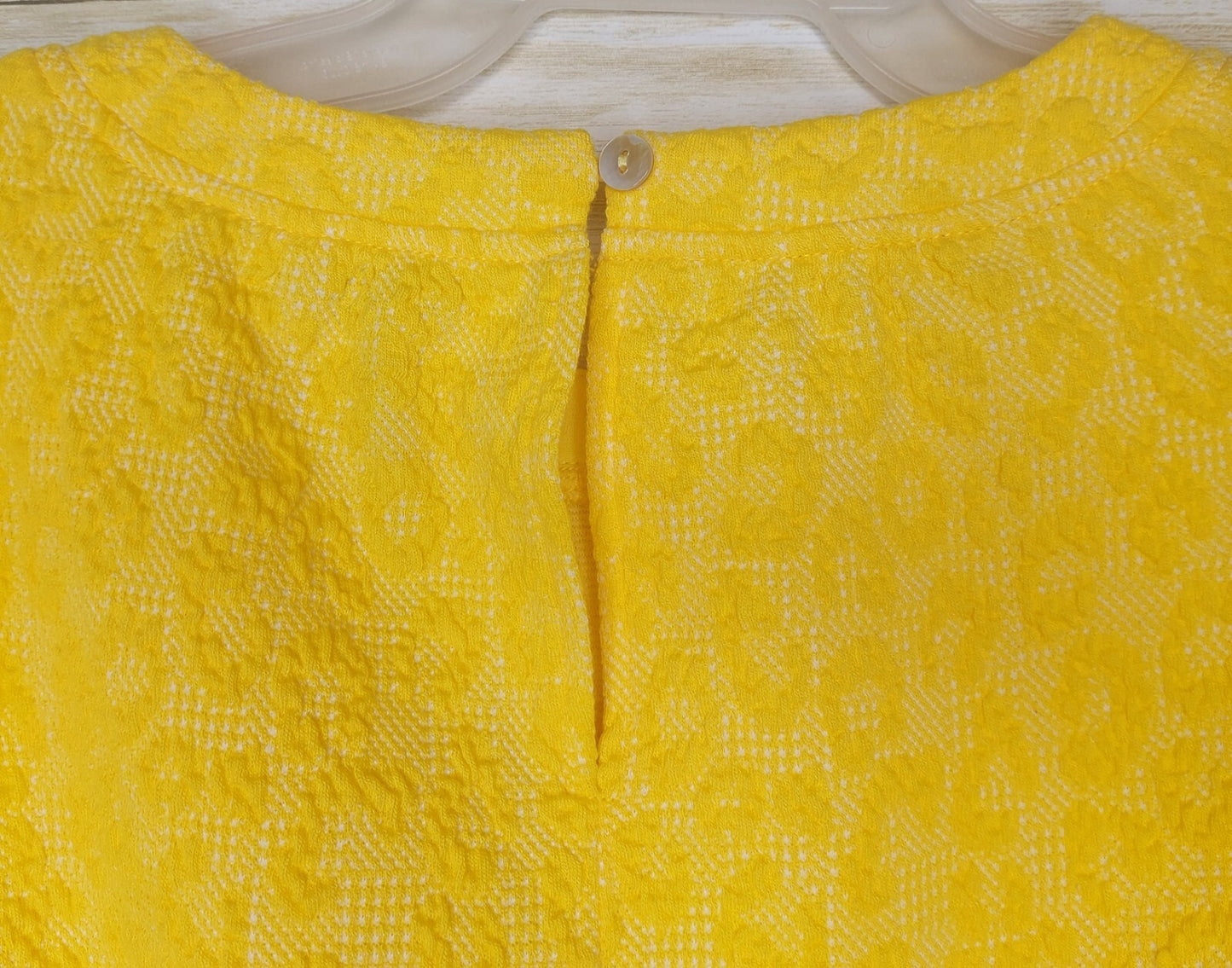 Voy Top Women's Size Small Yellow Bubble Sleeve Cheetah Textured NWT