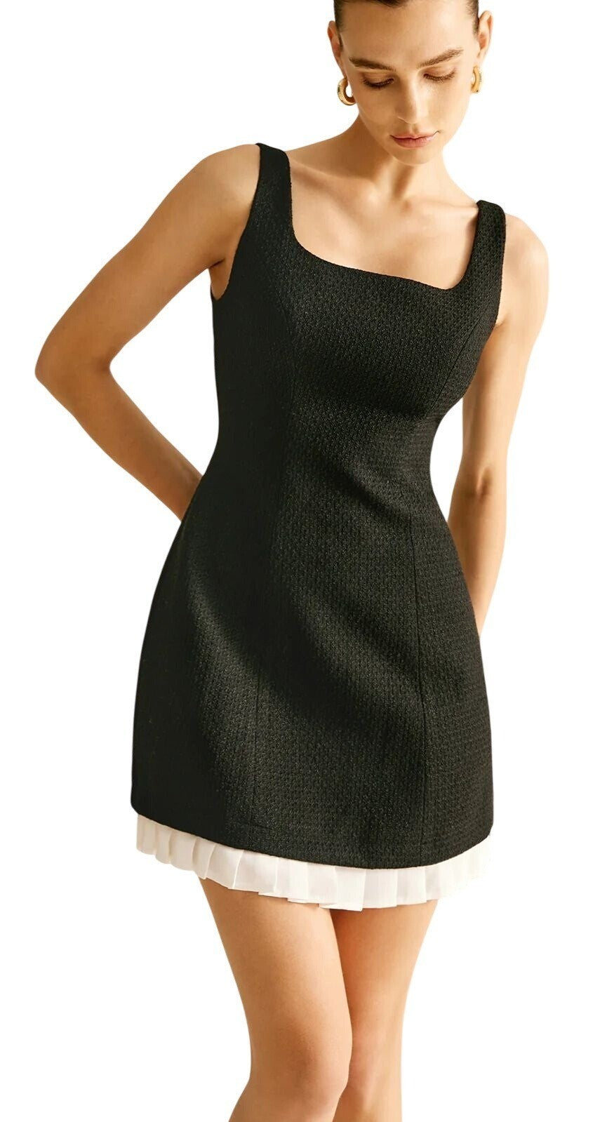NWT Commense Black Textured Mini Dress W/ White Pleated Hem & Back Zipper Small
