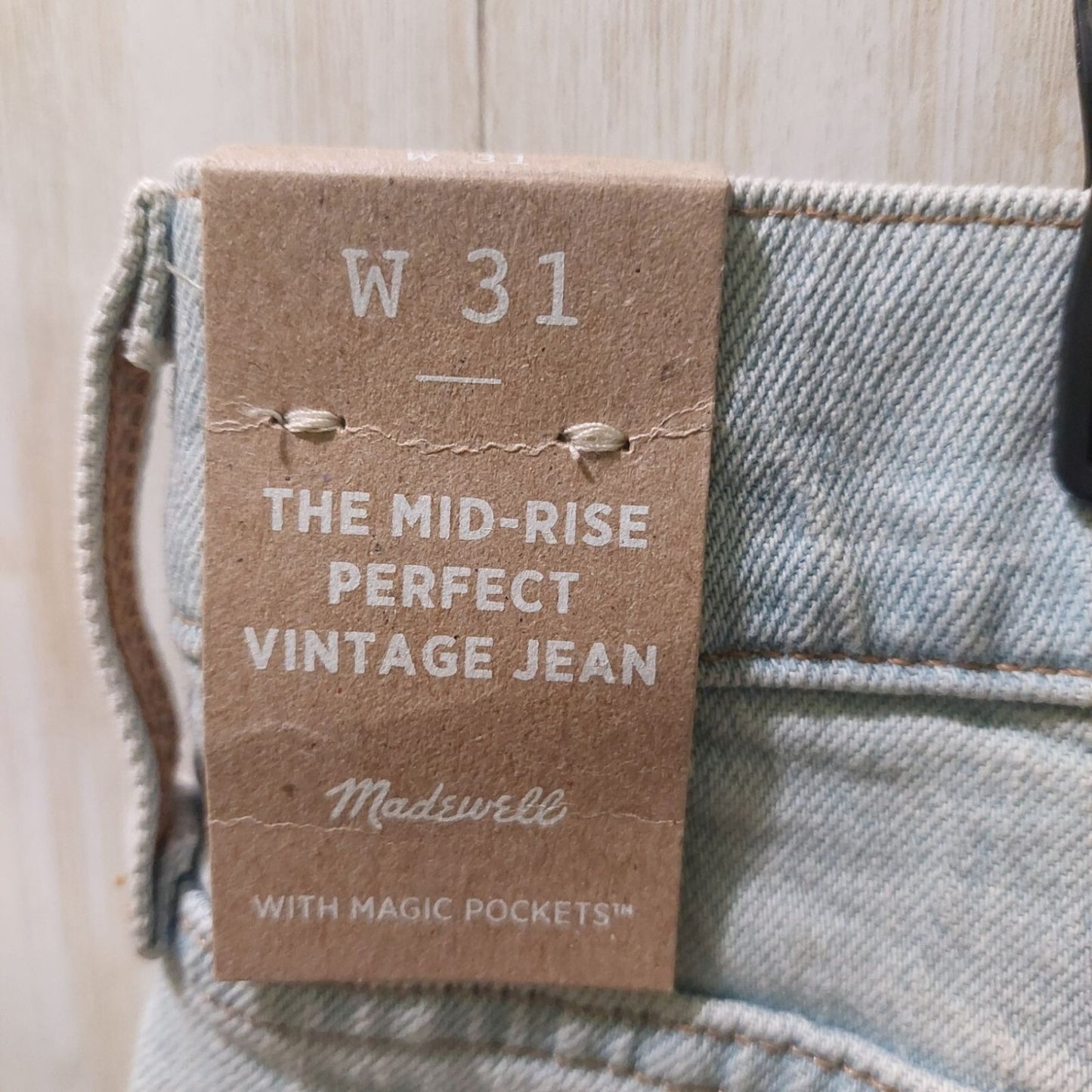 Madewell Women's Mid-Rise Perfect Vintage Jeans W31 W/ Magic Pockets Light Wash