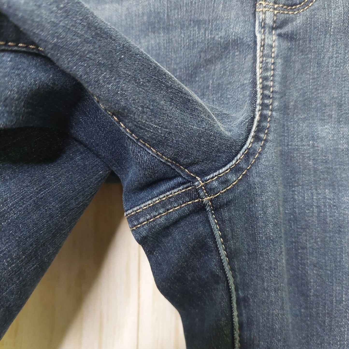 NYDJ Women's Slim Bootcut Jeans Size 10/Lift Tuck Technology Cool Embrace Denim