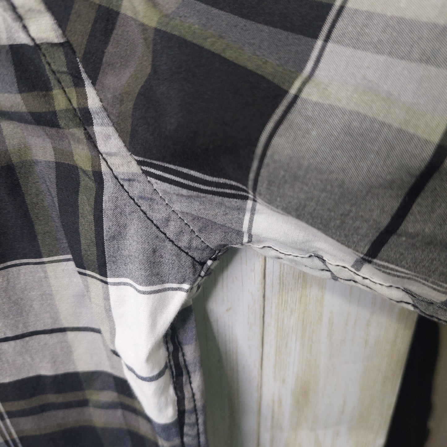 Reclaim Athletic Fit Men's Shirt Button Up~ Long Sleeve~Gray Plaid~Size XL