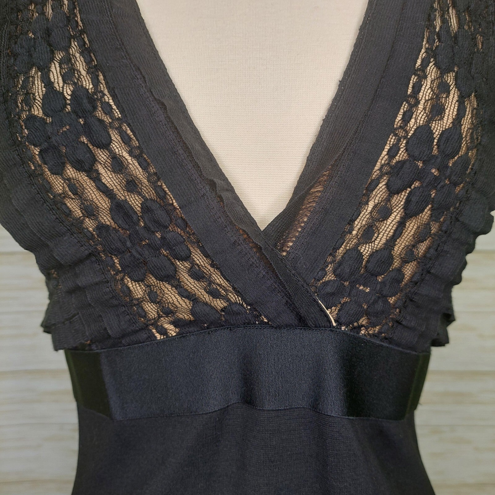 MAX STUDIO Womens Little Black Dress M Sheath Bodycon Sleeveless V-Neck Ruffles