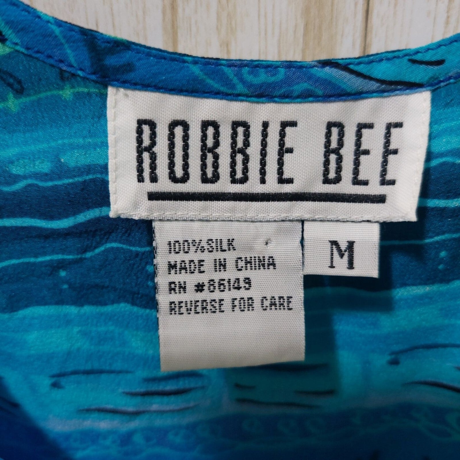 Robbie Bee Womens Blue Patterned 100%  Silk Sleeveless Top Medium~ Lightweight