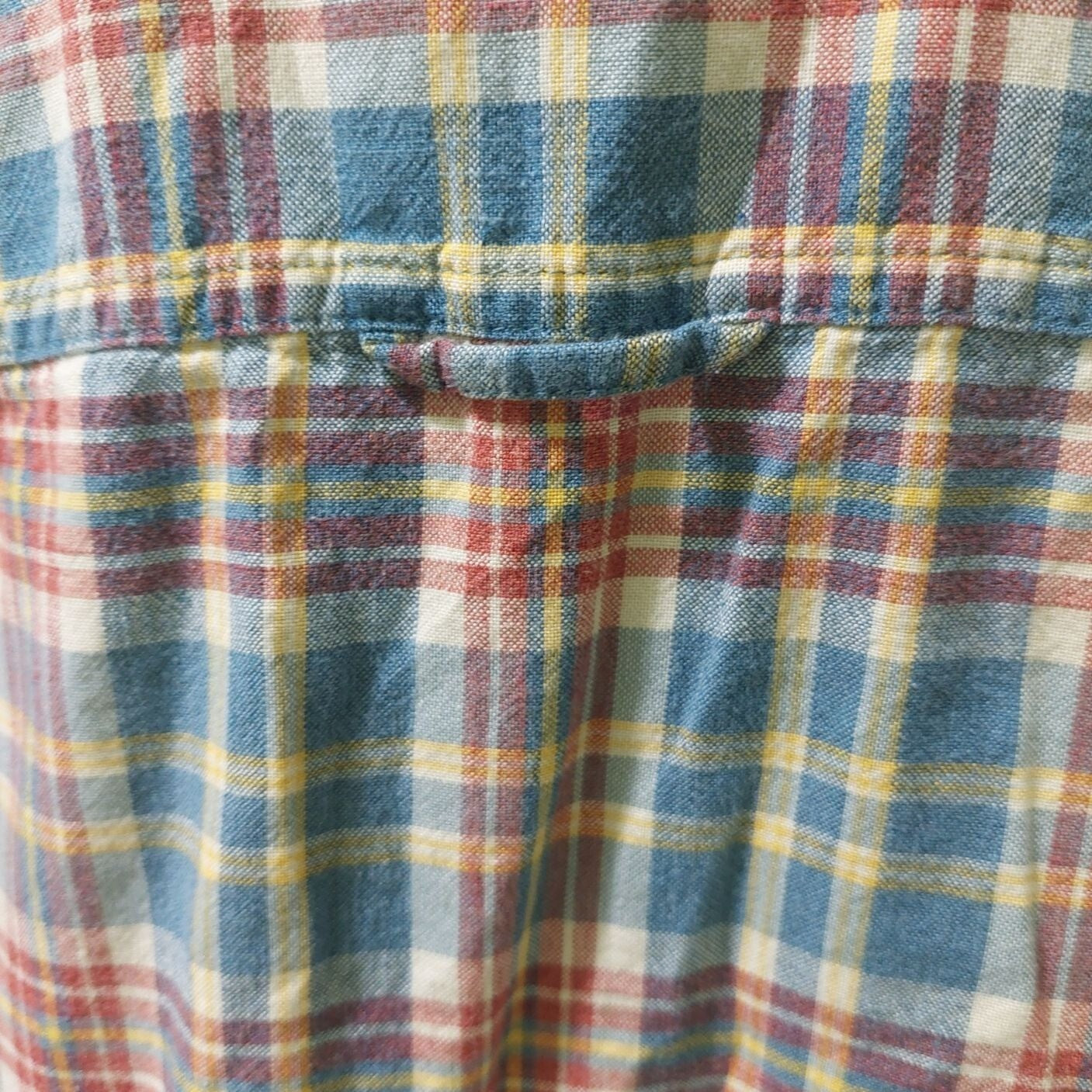 L.L. Bean Mens Slightly Fitted Plaid Long Sleeve Shirt Size Large 100% Cotton