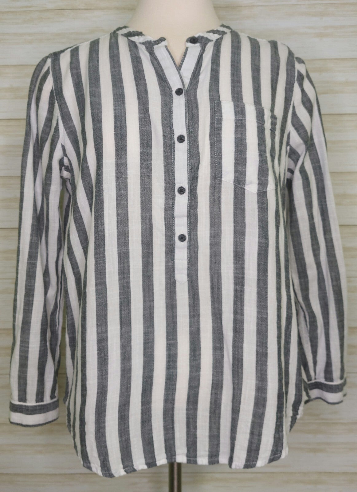 Lucky Brand Top Womens Med. Gray Striped Button Up Roll Tab Long Sleeve