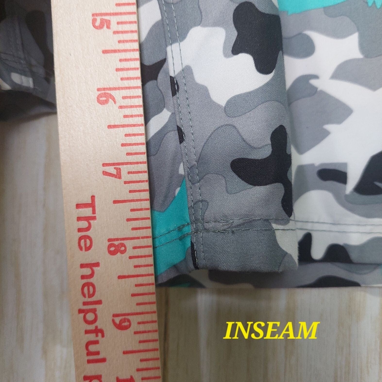 Hurley Boy's Camo Shark Board Shorts 19" Outseam 100% Polyester Size 29 "READ"