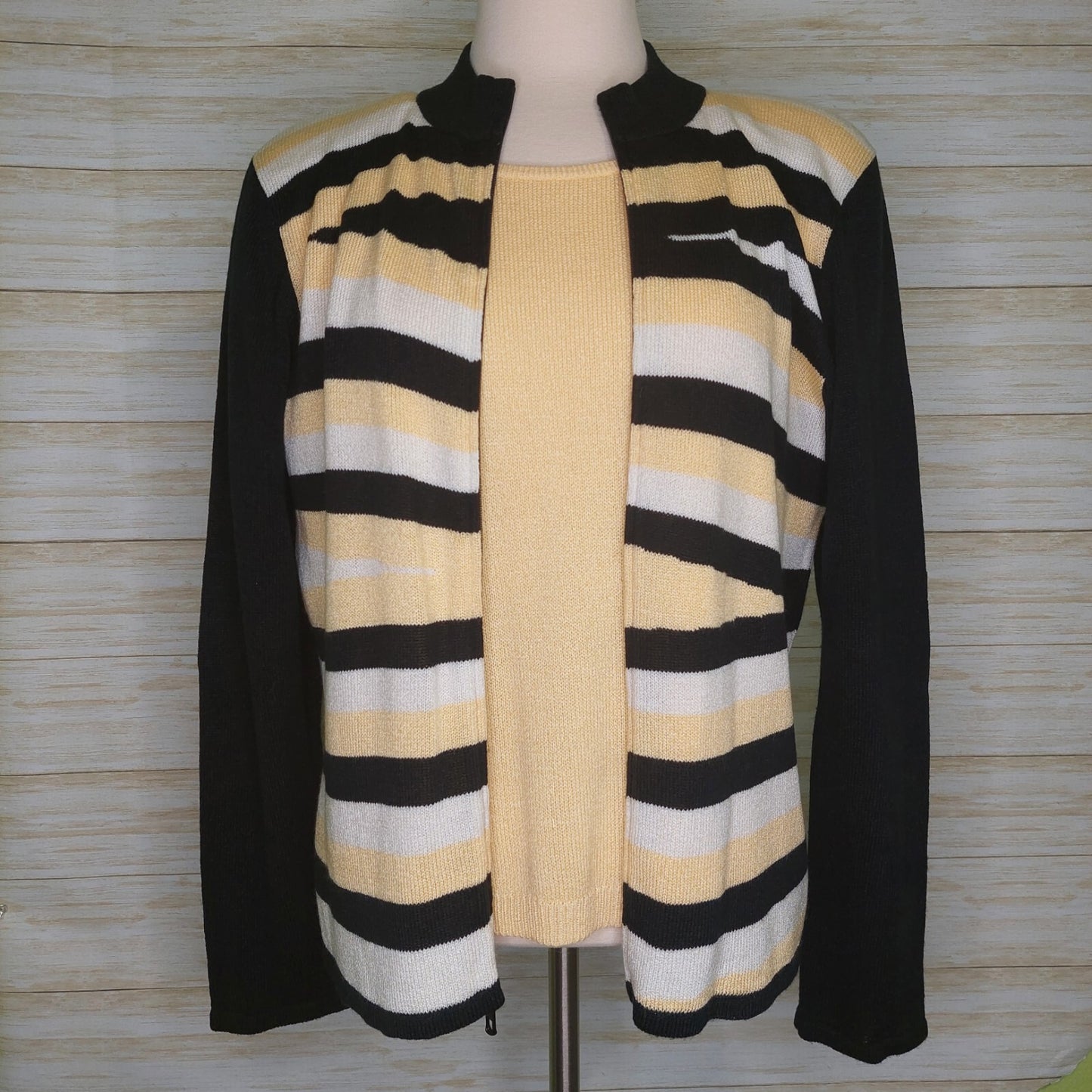 Vintage San Remo by Laura Knits Yellow/Black Stripe 2 Piece Set USA Made Pads