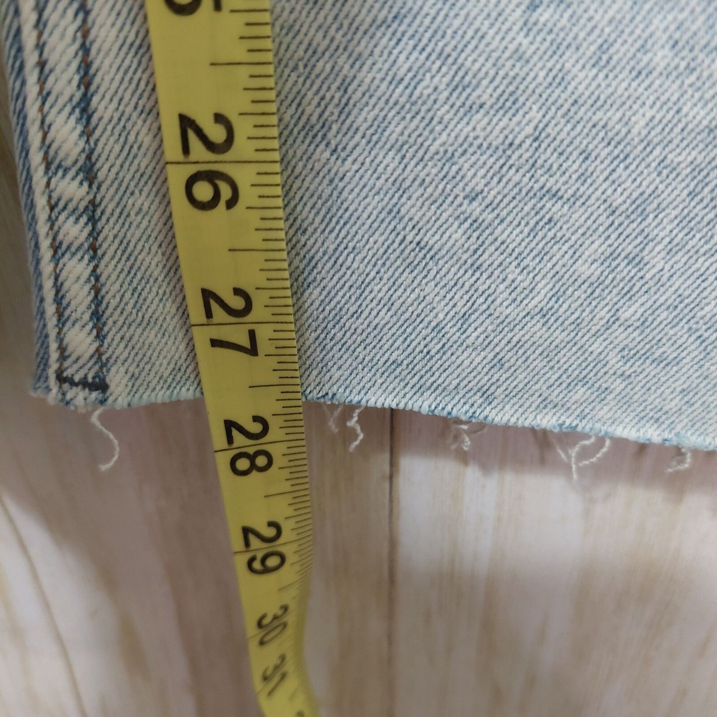 Vigoss Women's Stevie Crop Straight Jeans Light Wash~Distressed~Stretch~ Size 28