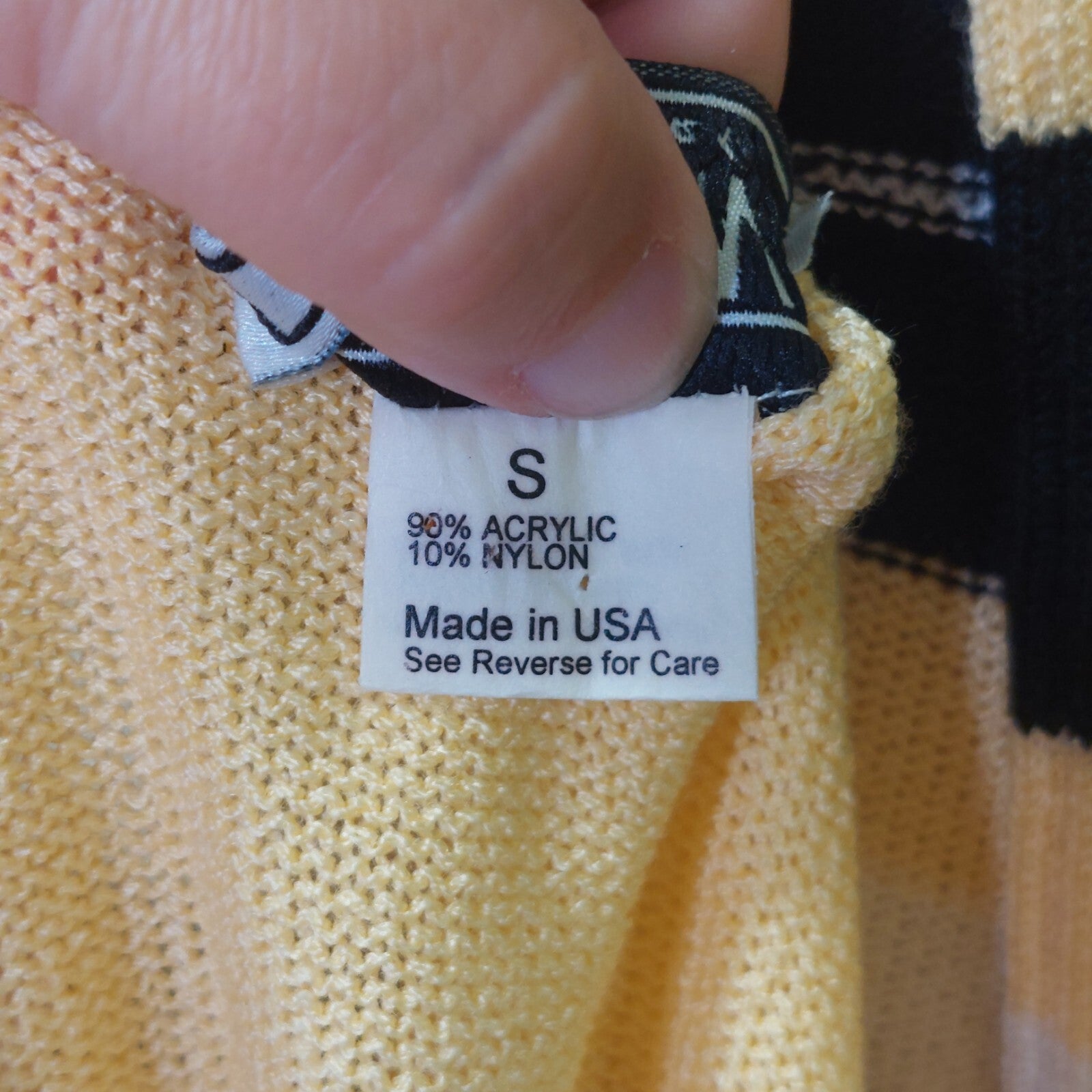 Vintage San Remo by Laura Knits Yellow/Black Stripe 2 Piece Set USA Made Pads