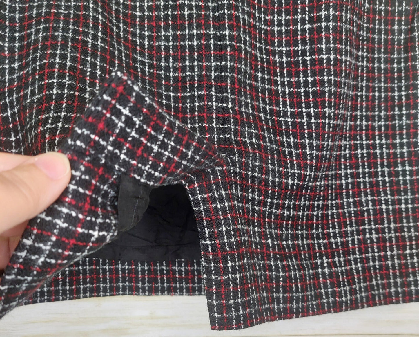 Casual Corner Annex Petites Skirt Size 6 Black/Red Plaid