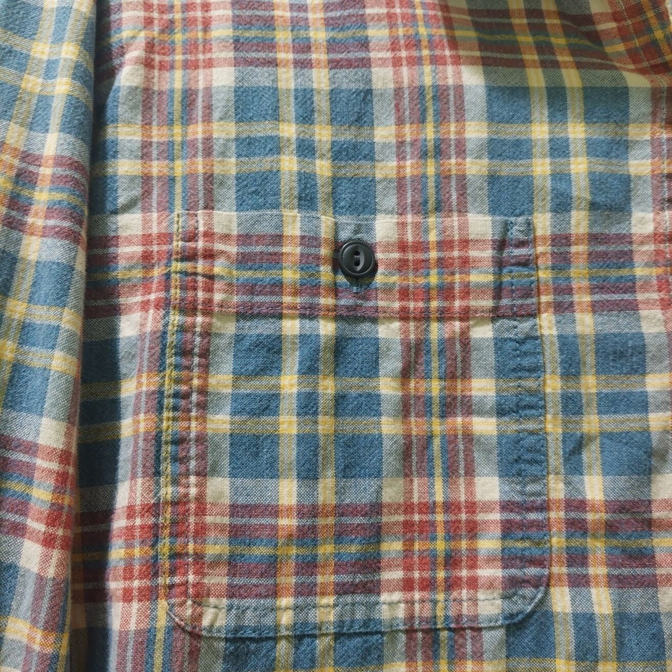 L.L. Bean Mens Slightly Fitted Plaid Long Sleeve Shirt Size Large 100% Cotton