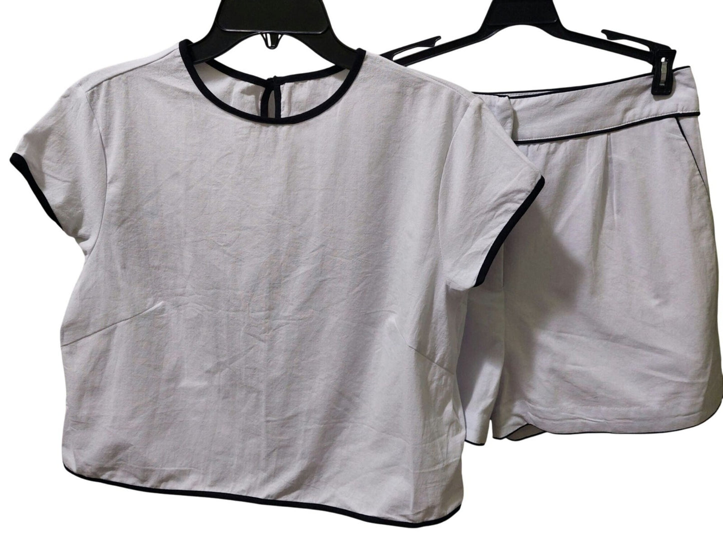 NWT Commense Womens White & Black Trim 100% Cotton Shirt + Shorts Set Size Med.