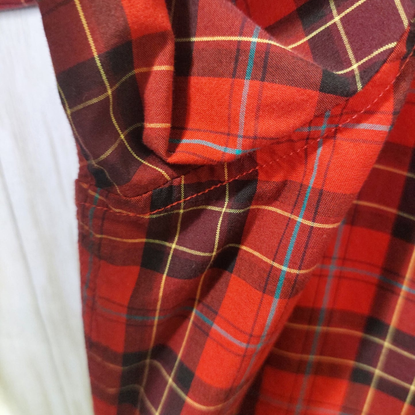 American Eagle Mens Shirt Button Down Red Plaid Long Sleeve Classic Fit Large