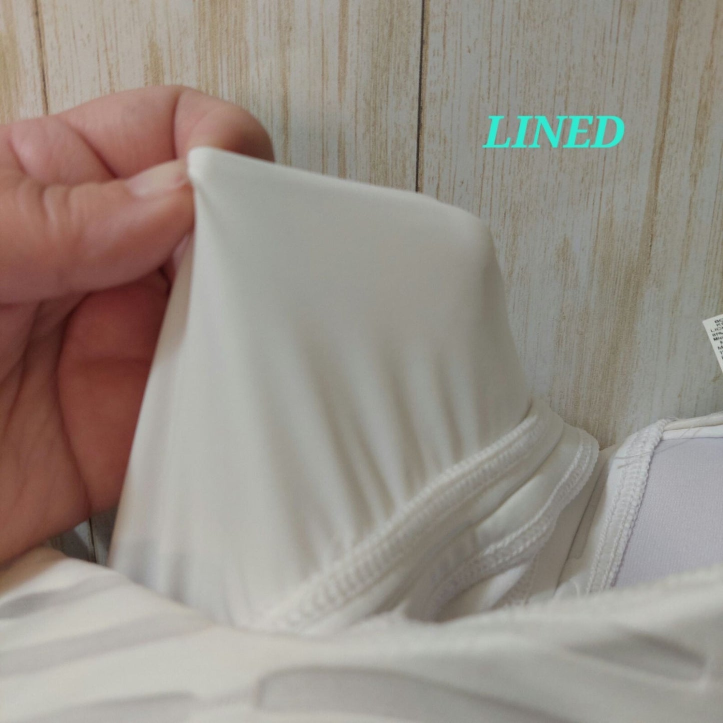 Kenneth Cole White One-Piece Padded Bust Tummy Toner Swimsuit Size Large Classy