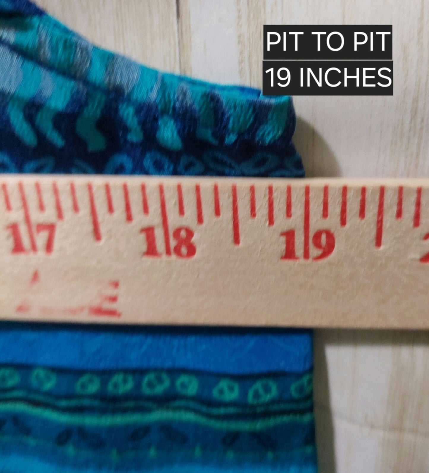 Robbie Bee Womens Blue Patterned 100%  Silk Sleeveless Top Medium~ Lightweight