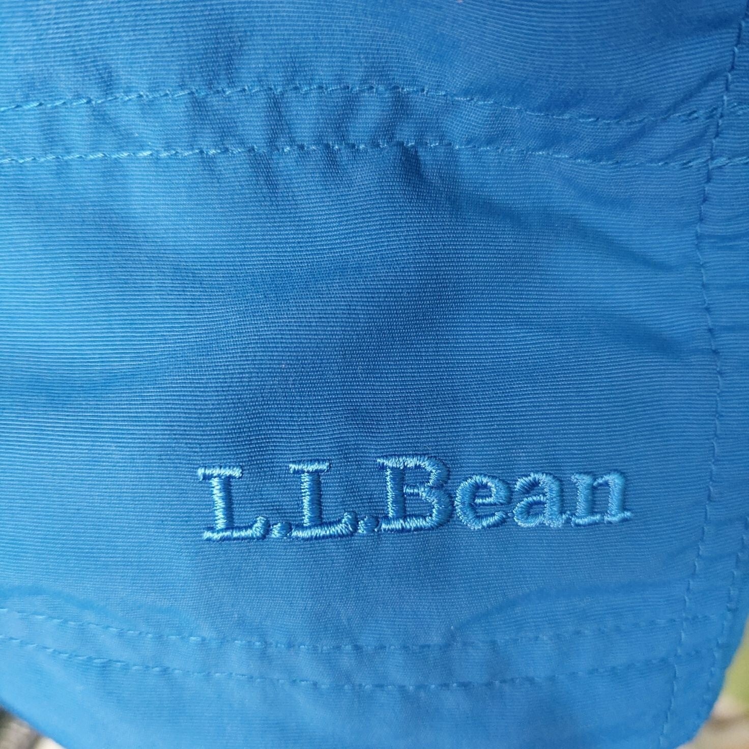 L.L.Bean Men's Blue Nylon Pullover Hoodie Jacket Size Large Kangaroo Pockets