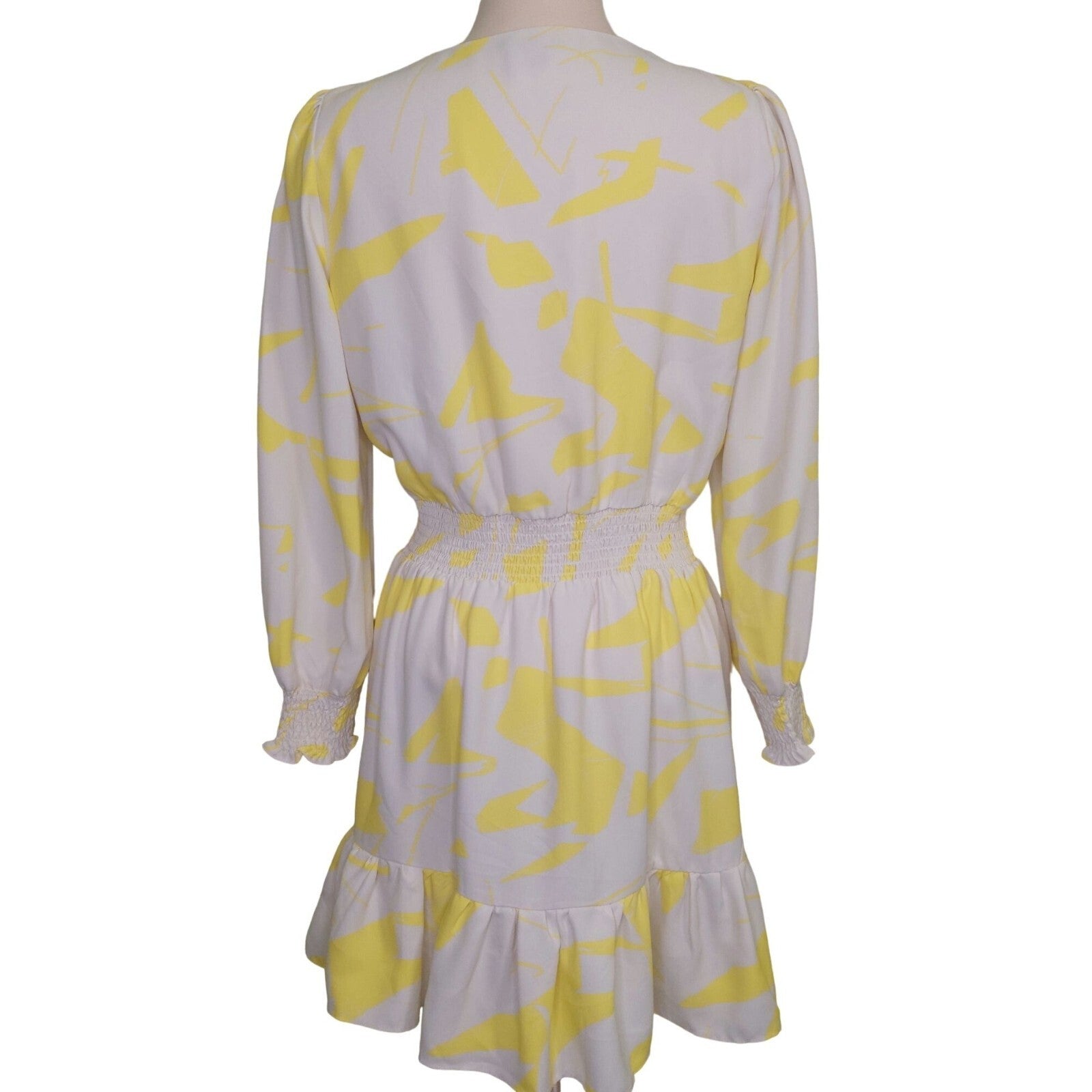 Vince Camuto Women's Yellow/White Abstract Print Smocked Ruffled Dress Size PM