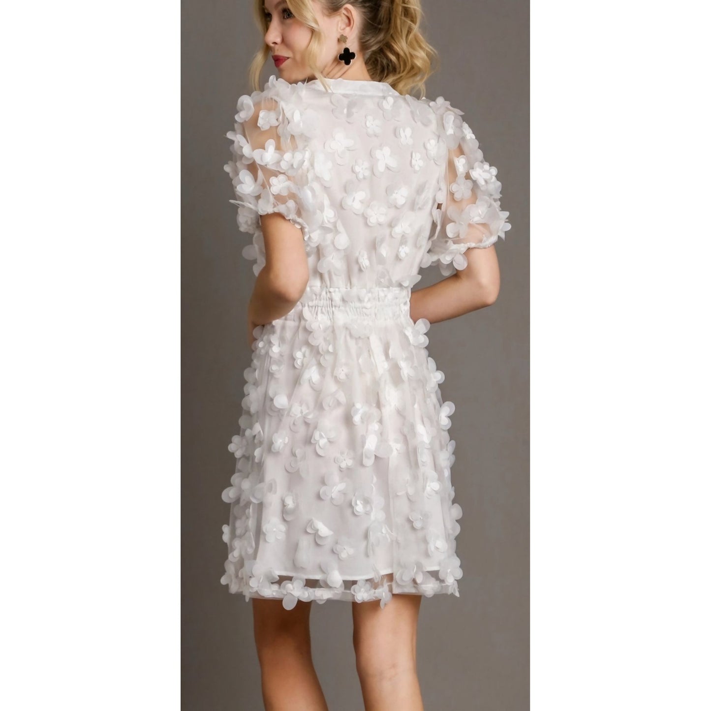 Umgee White 3D Organza Split Neck Dress/Puff Sleeve Dress