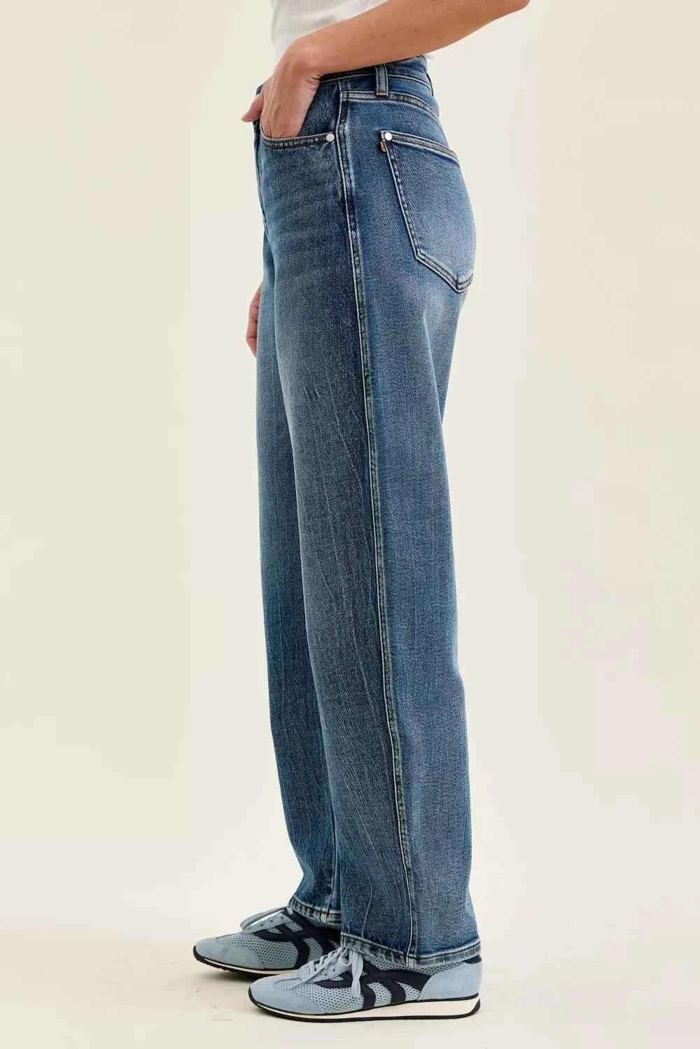 Judy Blue High Waist Marlow Arc Jeans in weathered indigo wash with relaxed arc-leg silhouette and high-rise waist. Side View 2