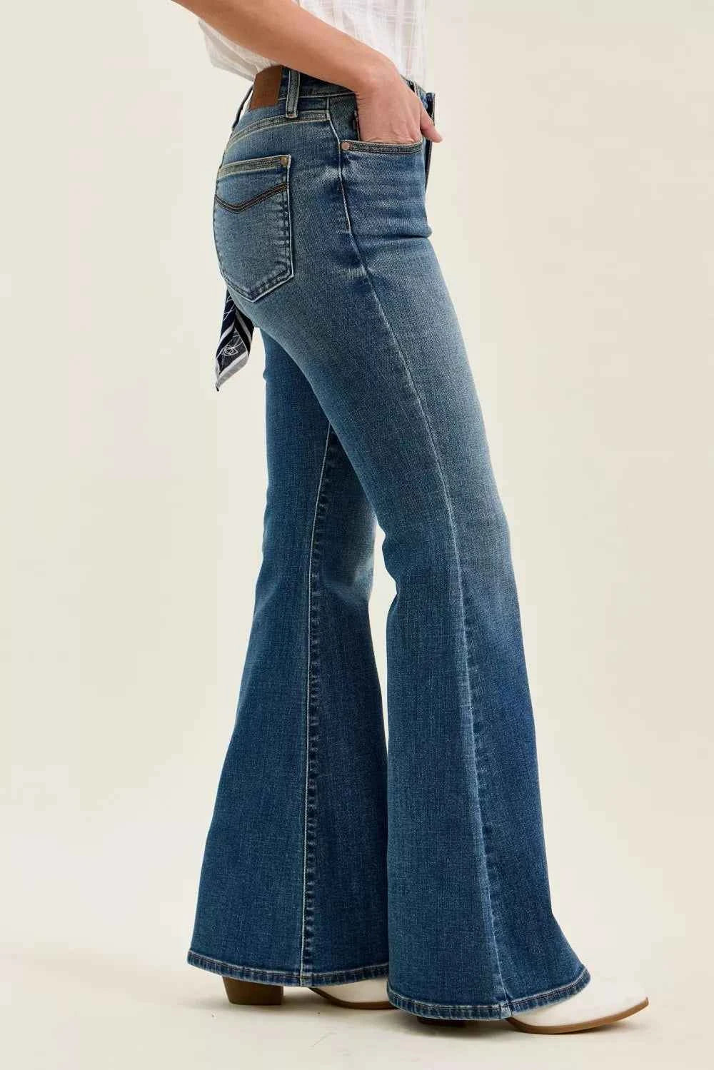 Mid Rise Jaqueline Flare w/ Triple Needle Back Pkts & Bandana Loop |Judy Blue