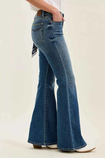 Mid Rise Jaqueline Flare w/ Triple Needle Back Pkts & Bandana Loop |Judy Blue