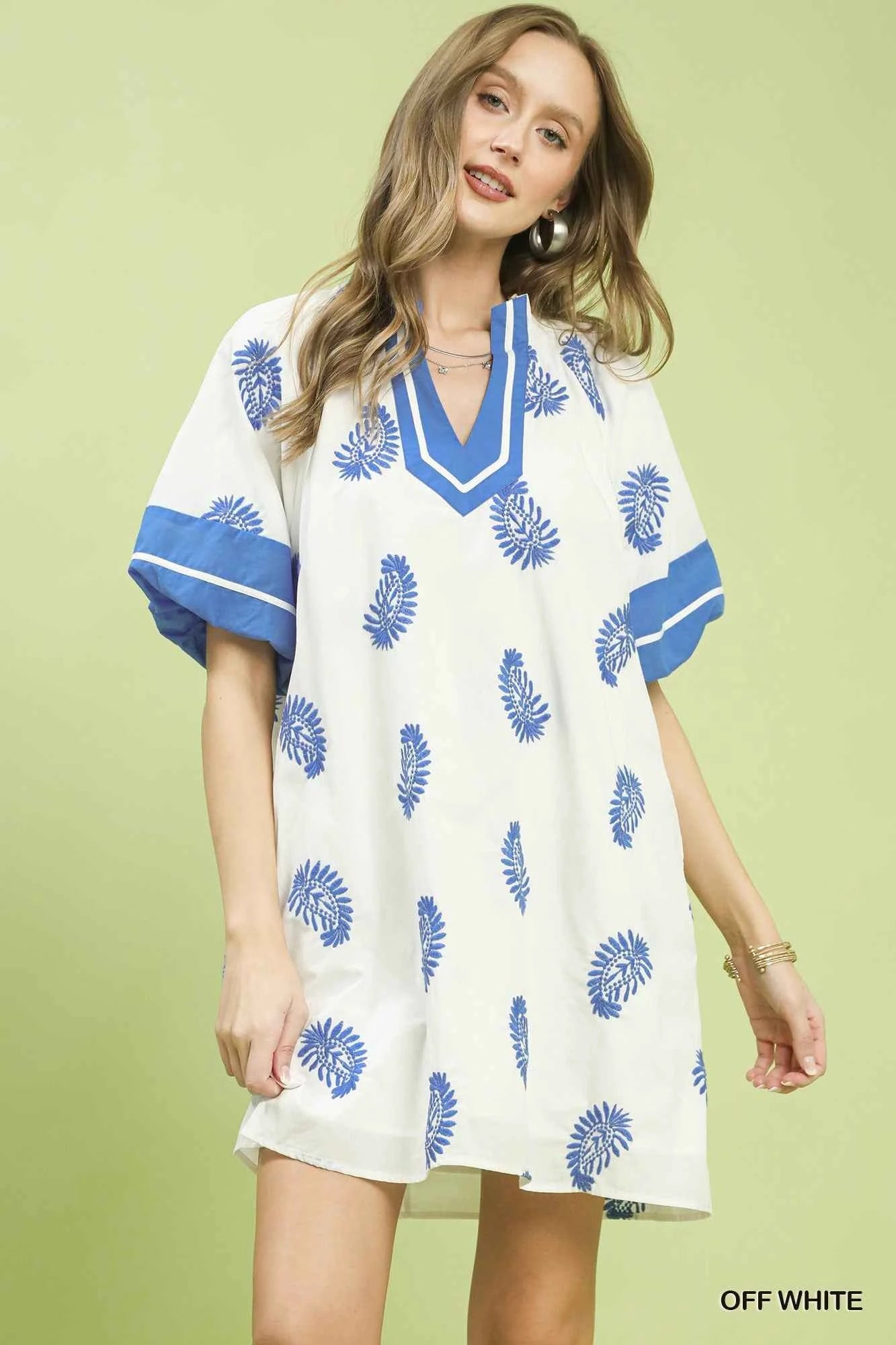 Off White Paisley Embroidered Boho Mini Dress w/ Pockets by Umgee